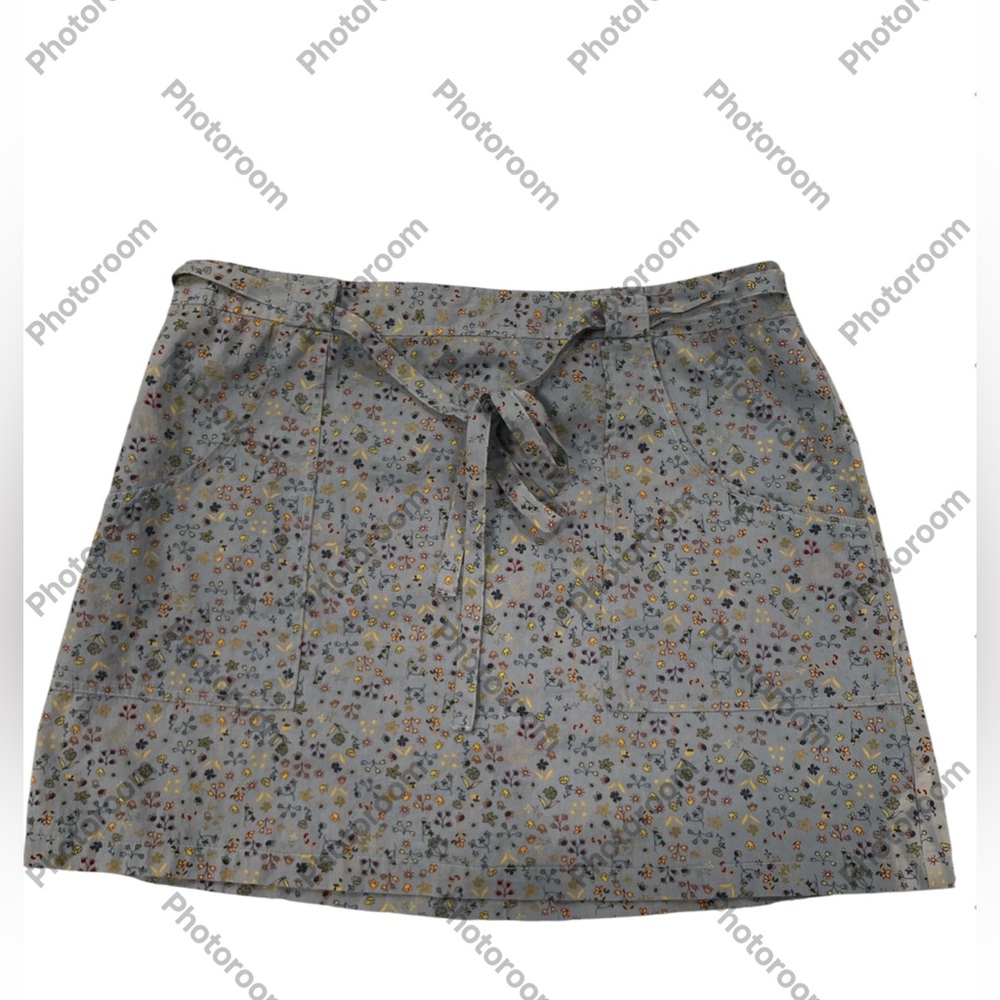 American Eagle Outfitters Women’s Blue Floral Mini Skirt Size 8